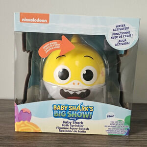 Nickelodeon Baby Shark's Big Show Baby Shark Bath Sprinkler 18 mo+  NWT
